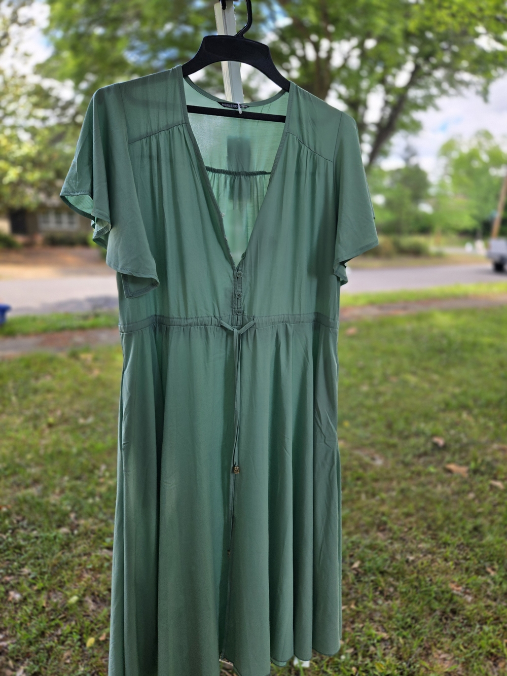 Flowy Green V-Neck Tie-Waist Women's Dress